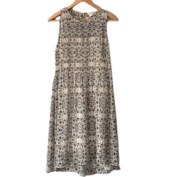 Club Monaco Helvi Smocked Printed Silk Dress - Picture 2 of 8